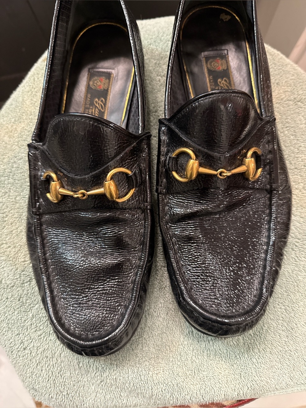 Gucci Black Leather Men’s Horsebit Loafers with Gold Hardware